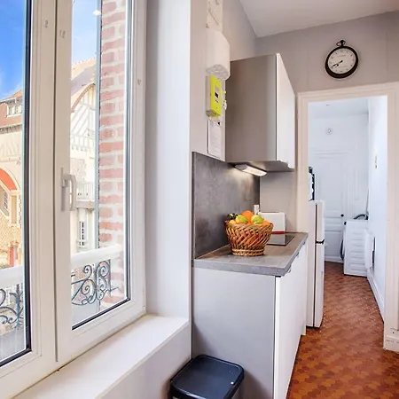 Cosy Avec Vue Sur A Cabourg, Ideal Pour Deux - Fr-1-788-48